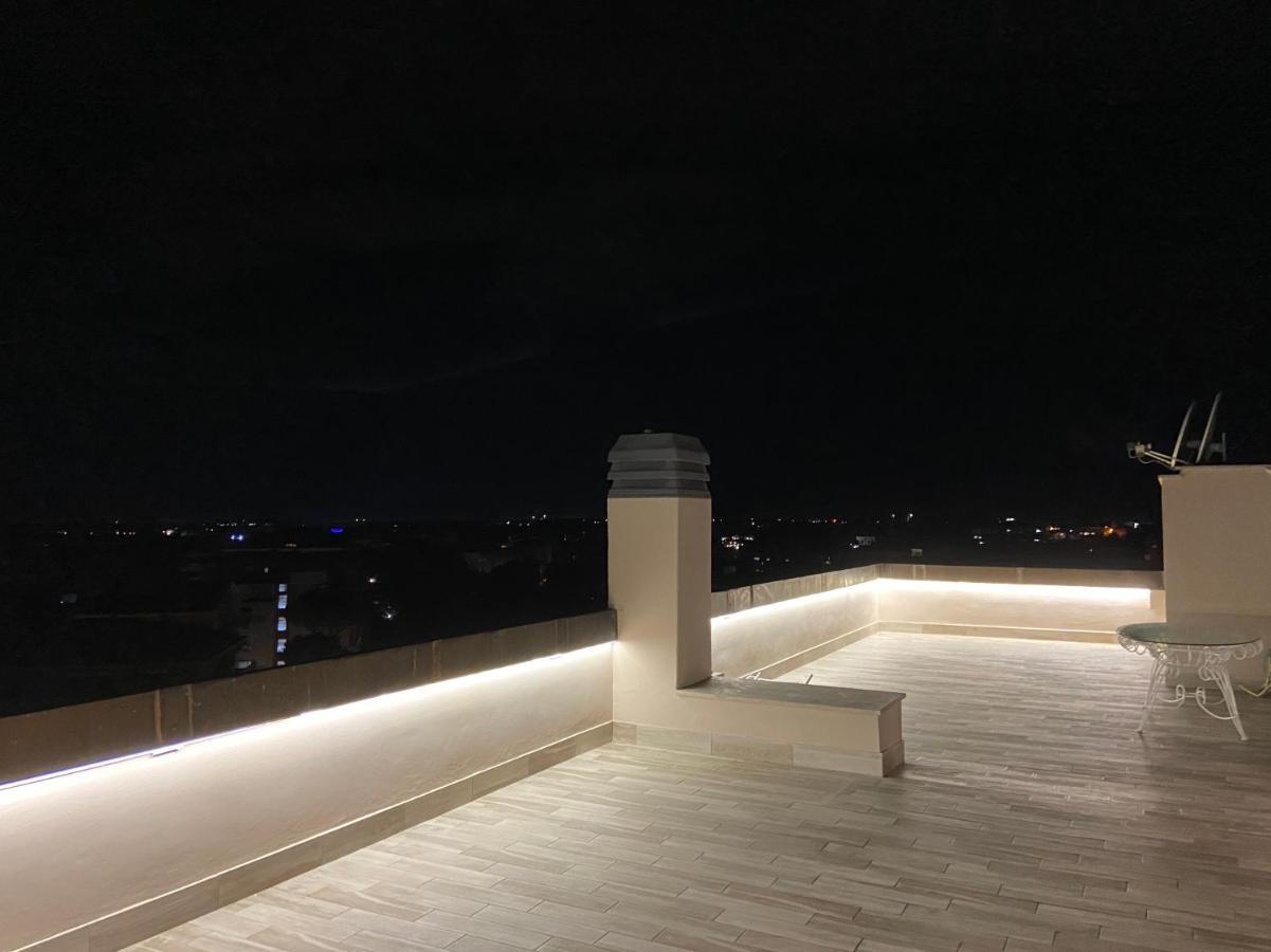 Attico Panoramico Luxury Roma Apartment Exterior photo