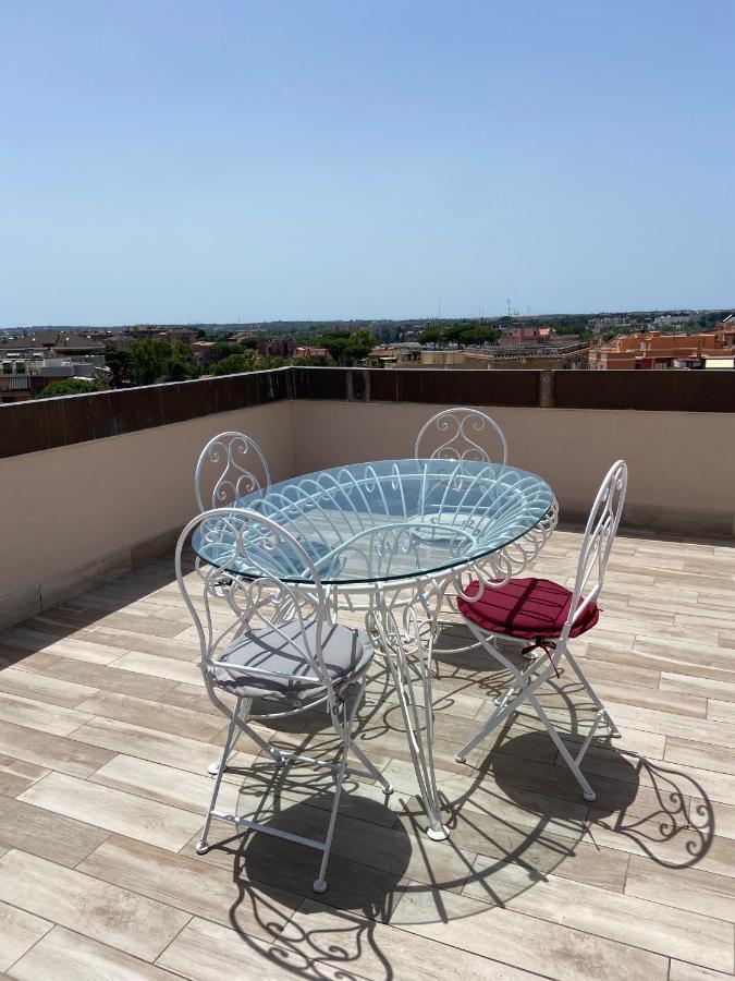 Attico Panoramico Luxury Roma Apartment Exterior photo