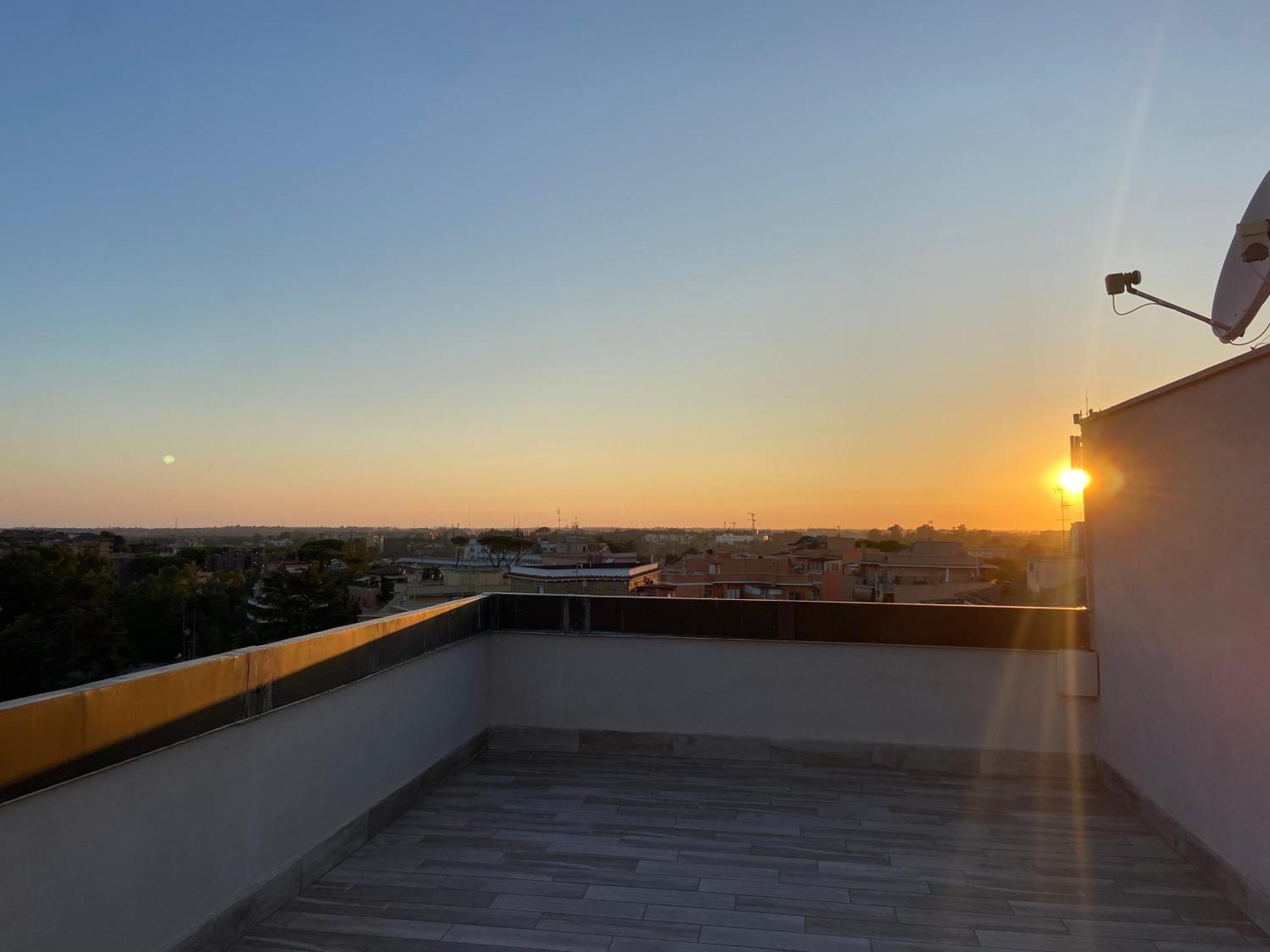 Attico Panoramico Luxury Roma Apartment Exterior photo